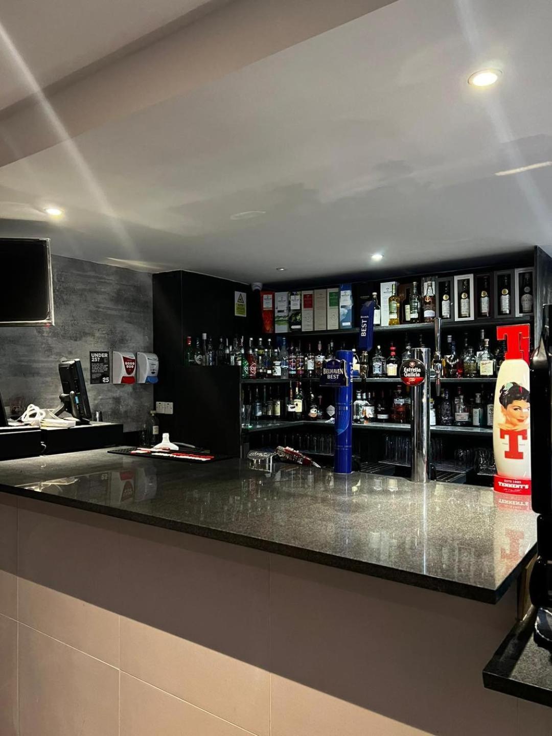 Crown Hotel & Bar Inverness Ngoại thất bức ảnh