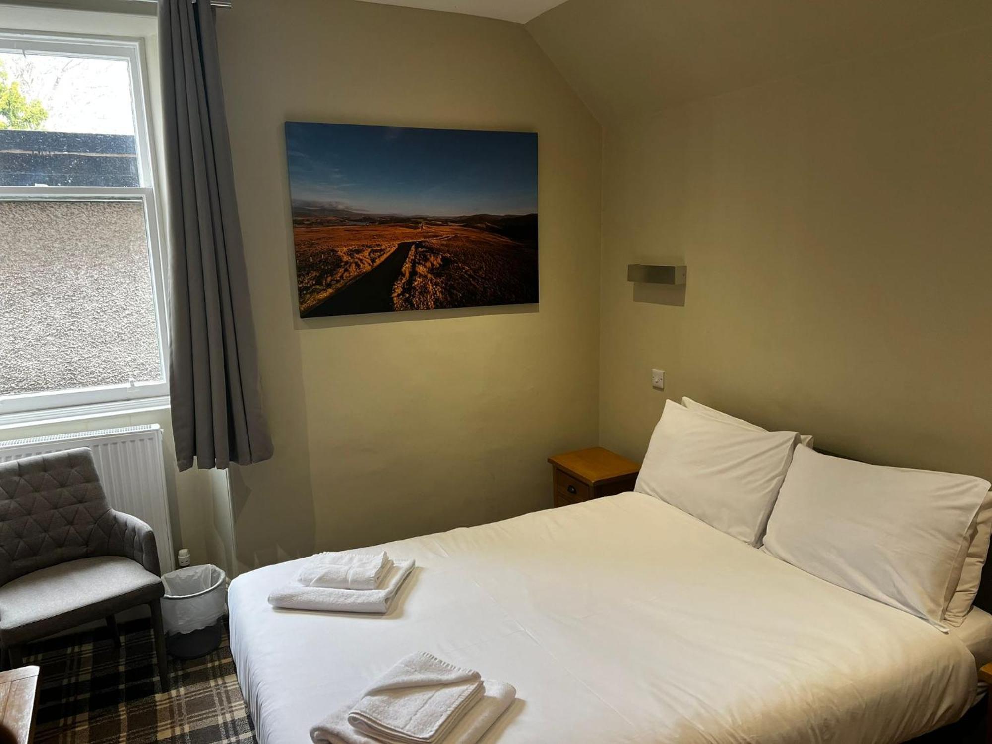 Crown Hotel & Bar Inverness Ngoại thất bức ảnh