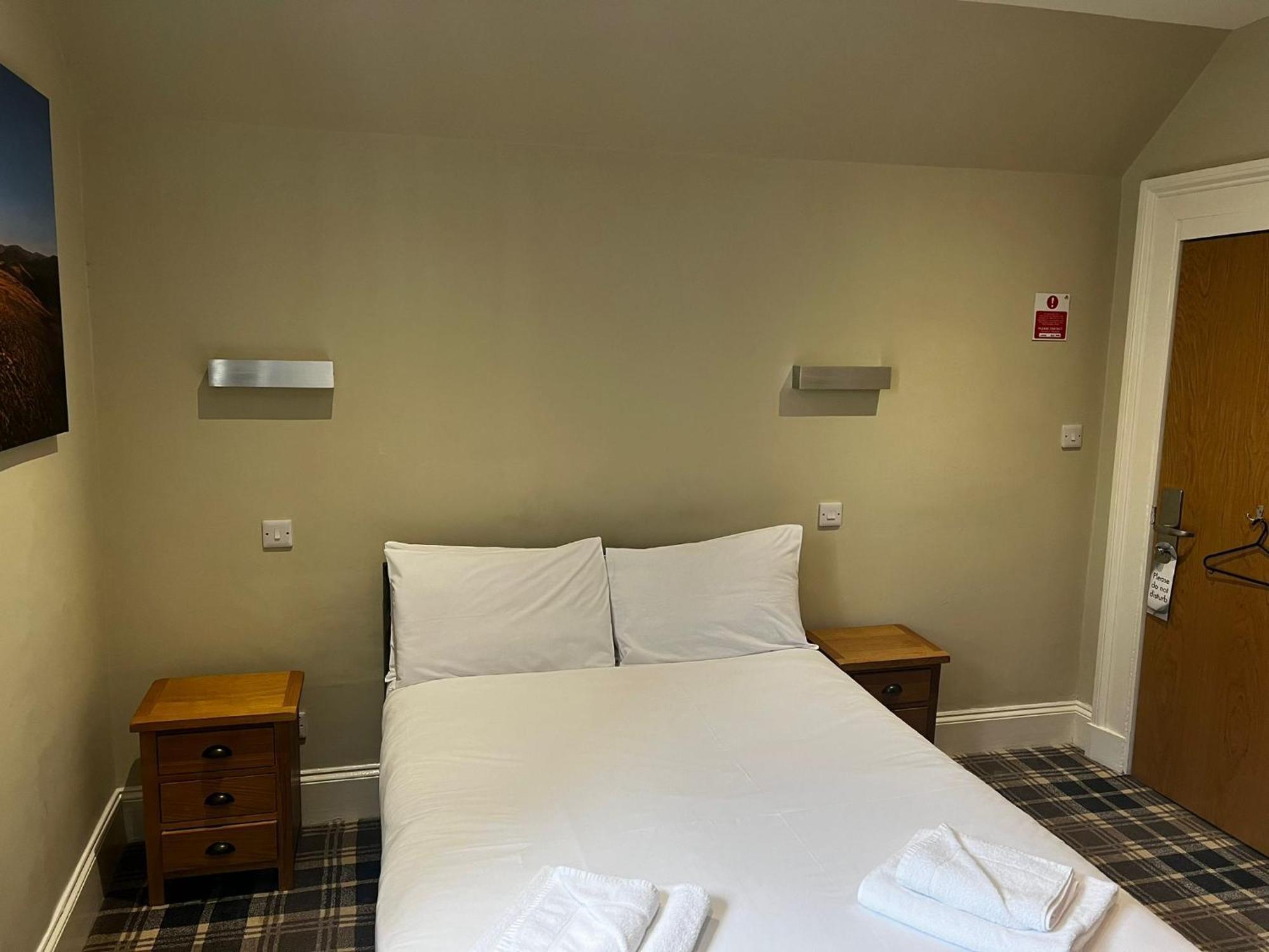 Crown Hotel & Bar Inverness Ngoại thất bức ảnh