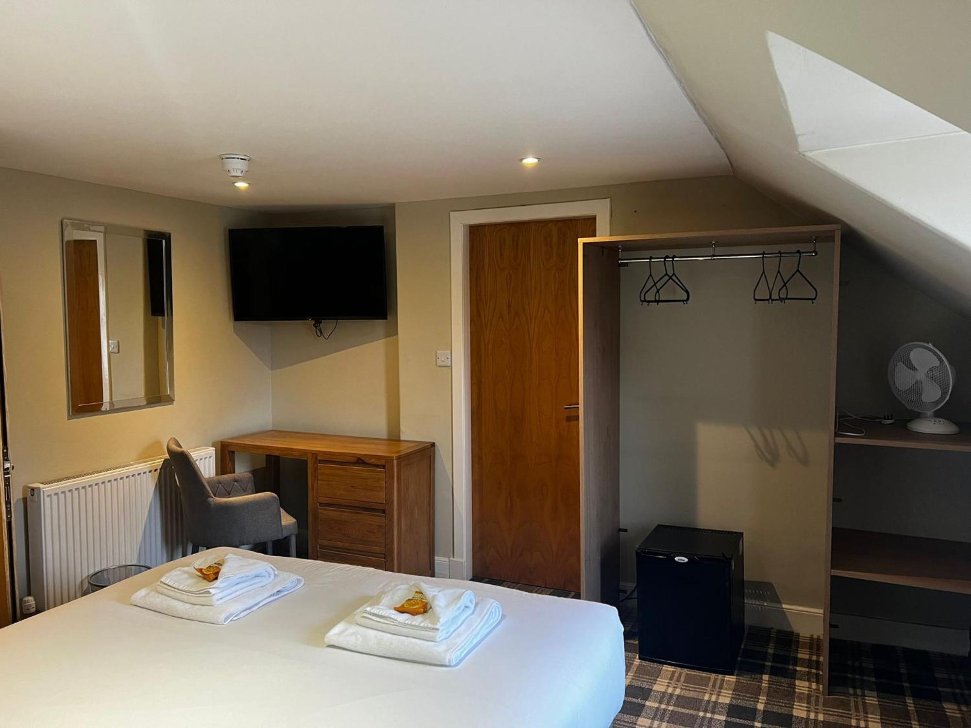 Crown Hotel & Bar Inverness Ngoại thất bức ảnh