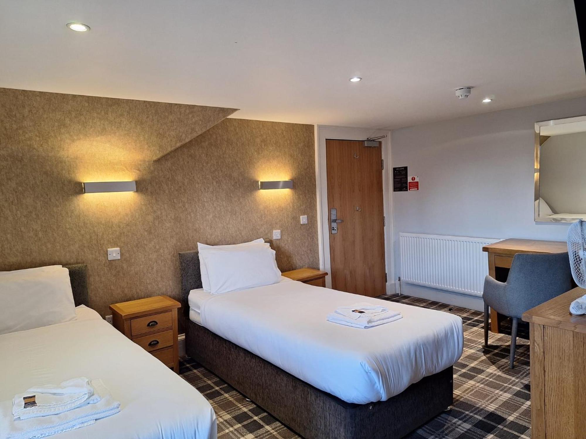 Crown Hotel & Bar Inverness Ngoại thất bức ảnh